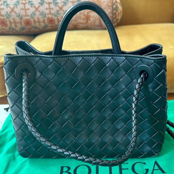 Bottega Veneta Micro Loop Leather Shoulder Bag - Parakeet